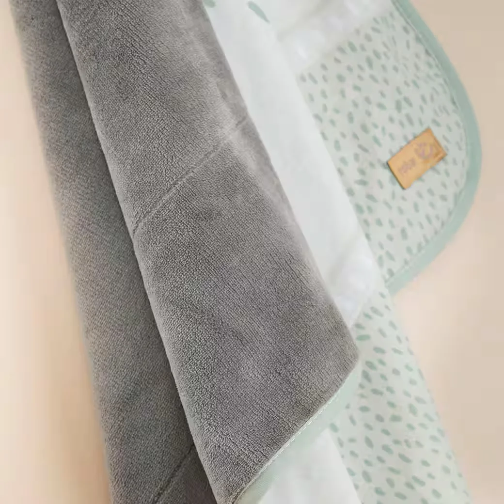ROBA Babydecke Woodland Buddies weiche Kuscheldecke für Babys