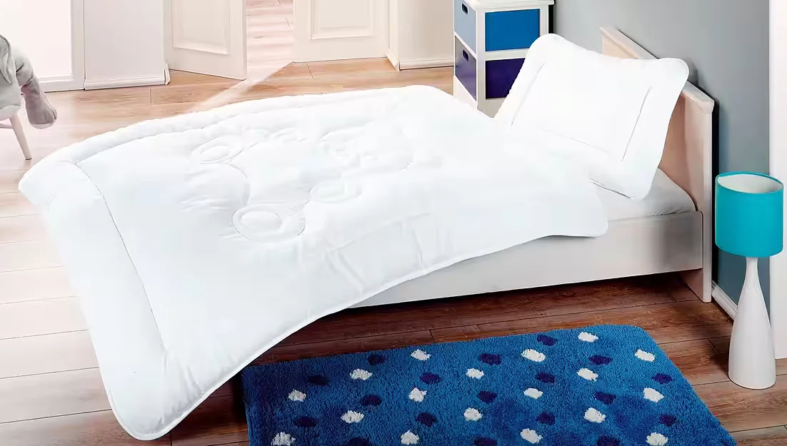 KIGATEX Kinderbett Set Bettdecke und Kopfkissen mit Bärchensteppung